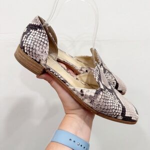 Vince Camuto Bretnie D’Orsay Square Toe Flat Shoe Snake Print Size 8 Leather